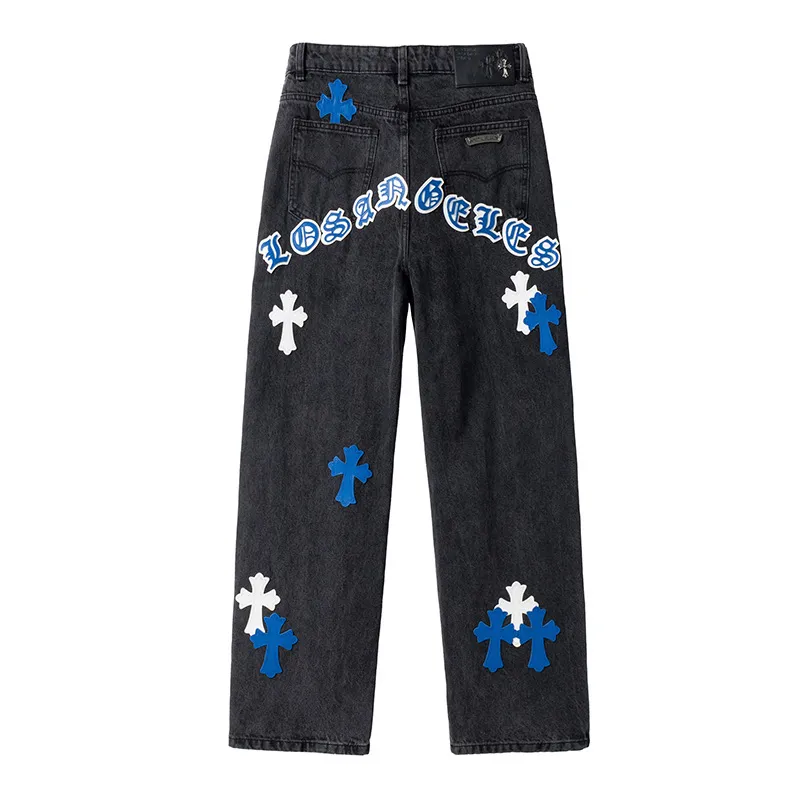 P260 💰 (top version) chrome hearts ss25 black pants blue leather Sanskrit leather limited edition leather jeans. Styles with different washed textures are very friendly to people with thin legs and thick legs. The slightly flared version is very flattering to the leg shape. The moderate length is timeless and easy to match. It is the basis of various styles and a must-have in the wardrobe! The fabric is stiff but also makes the upper body soft without losing texture. The washing process is even more perfect. It is a must-have item for everyone! ! !   Color: black Size: 30-32-34-36 30 32 34 36 Waist circumference 80 85 90 95 Sitting circumference 105 130 115 120 Foot opening 46 47 48 49 External length 102 103 104 105
